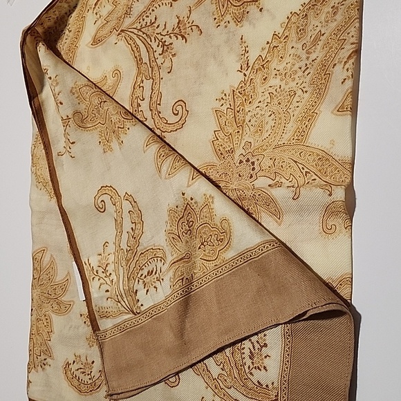 Luciano Soprani brand new shawl scarf - Picture 6 of 7